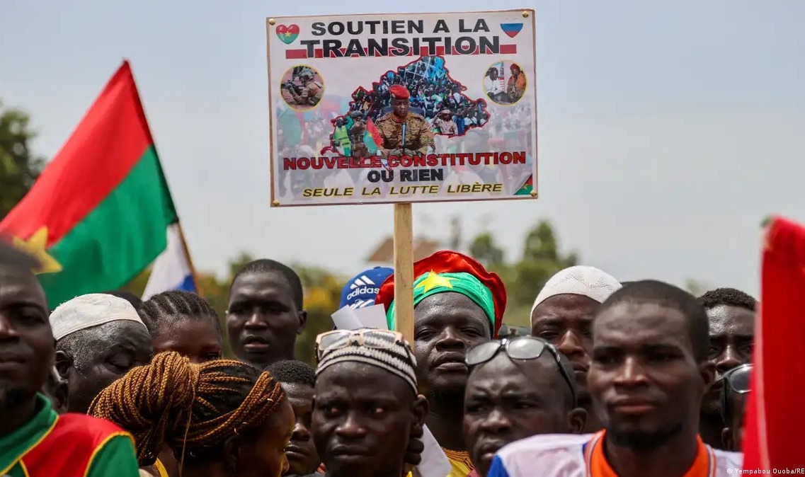 Burkina Faso : Appel à un meeting de soutien massif pour la prolongation de la transition du Président Ibrahim Traoré