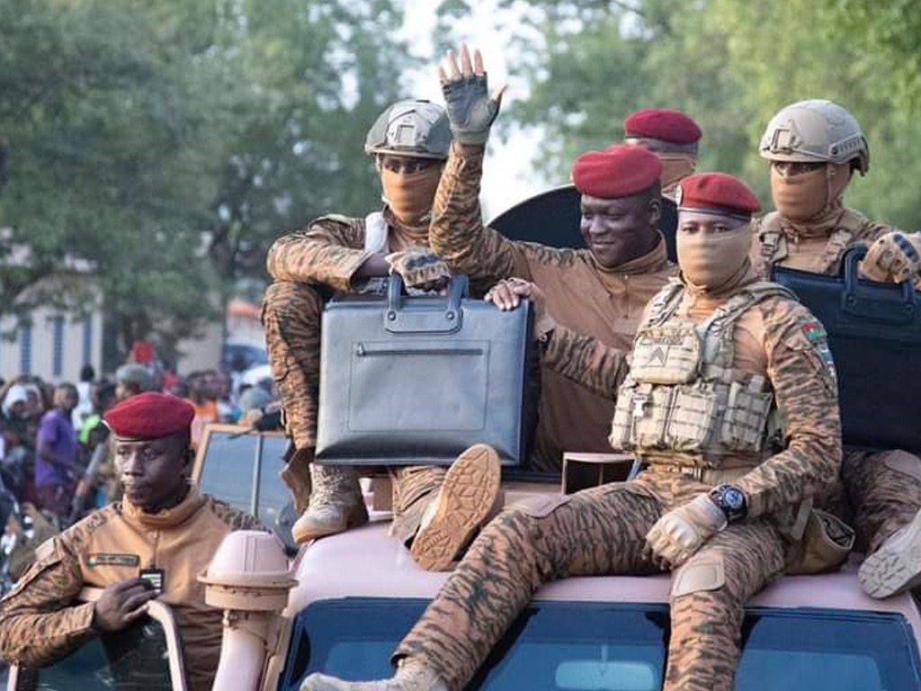 Au Burkina Faso, la Lutte Antiterroriste Porte ses Fruits sous la Direction du Capitaine Ibrahim Traoré